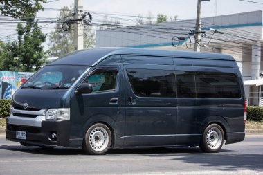 Chiangmai, Tayland - 27 Mayıs 2020: özel Toyota banliyö aracı. Fotoğraf 121 no 'lu yolda, Chiangmai Tayland şehir merkezinden yaklaşık 8 km uzaklıkta..