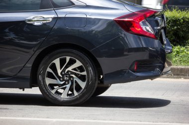 Chiangmai, Tayland - 23 Temmuz 2020: Honda Automobile 'den özel sedan araba, onuncu nesil Honda Civic. 1001 no 'lu yolda. Chiangmai İş Alanından 18 km uzakta..