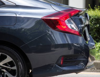 Chiangmai, Tayland - 23 Temmuz 2020: Honda Automobile 'den özel sedan araba, onuncu nesil Honda Civic. 1001 no 'lu yolda. Chiangmai İş Alanından 18 km uzakta..