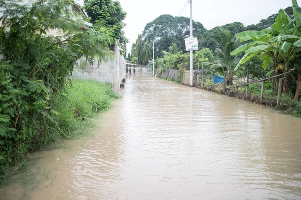 Chiangmai Thailand Auguest 2020 Flooding Asphalt Road Monsoon Depression Photo — Stock Photo, Image
