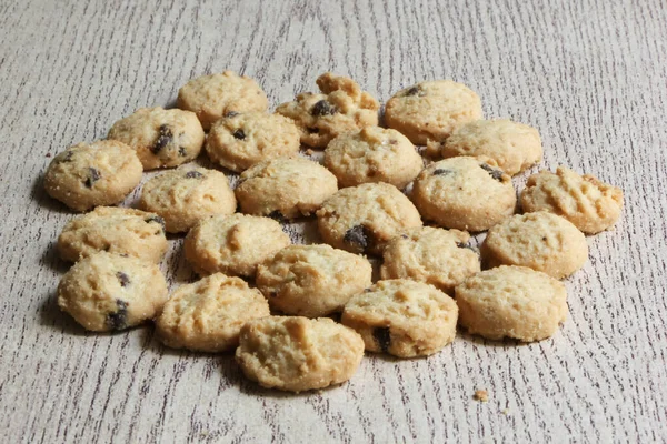 Mini Chocolate Chip Cookies Auf Holz Hintergrund — Stockfoto