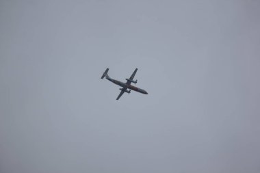 Chiangmai, Tayland - 27 Ağustos 2020: HS-DQC Bombardıman uçağı Q400 NextGen of Nokair. Chiangmai Havaalanı 'ndan Udon Thani' ye hareket edin..