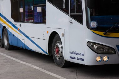 Chiangmai, Tayland - 10 Ekim 2020: Tayland Sriram Taşıma Otobüsü. Bangkok ve Chiangmai yolu. Fotoğraf Chiangmai otobüs durağında..