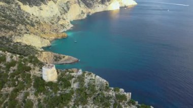 Ibiza Adası batı cape günbatımı sırasında bir kuş-göz görünümünü. Akdeniz'de Balear Adaları