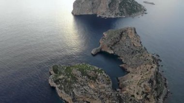 Bir kuş-göz görüş-Island Isla de es Vedra. Ibiza ve Balear Adaları
