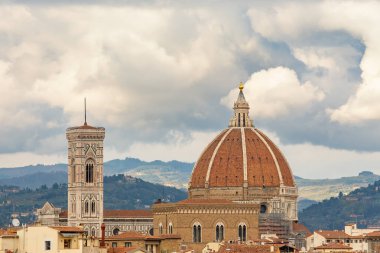 Akşam Duomo Santa Maria Del Fiore ve Bargello