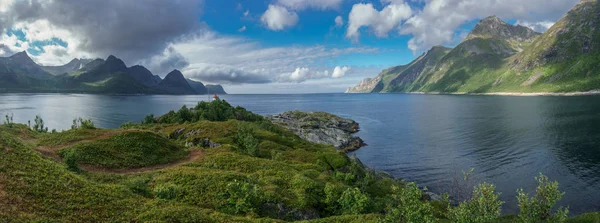 Arctic mountains and fjord in northern Norway at summer — Stock Photo, Image