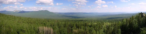 Rochers Pentes Montagne Dans Parc National Taganay Oural Méridional Russie — Photo