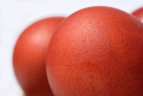 Primo piano delle uova di Pasqua dipinte. Profondità di campo ridotta — Foto Stock