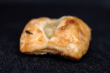 Tatlı Dolgulu Taze Pişmiş Çörek. Sığ görüş derinliği