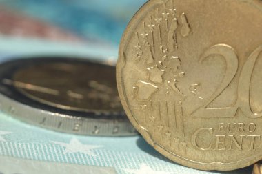 Diğer para çekim arasında yirmi EuroCent sikke