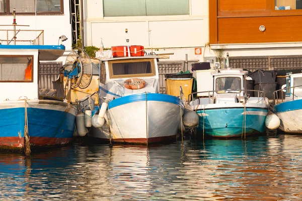 Einige Bunte Boote Die Hafen Meer Festgemacht Haben — Stockfoto