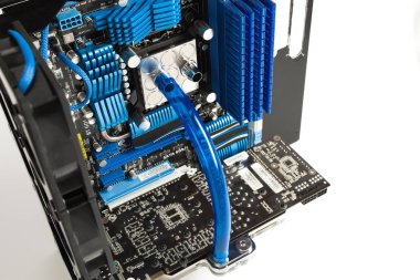 Su içinde bir görünüm soğutmalı ve yüksek performanslı modern kişisel bilgisayar. Modding, Pc, bilgisayar, anakart, işlemci, Cpu, Ram