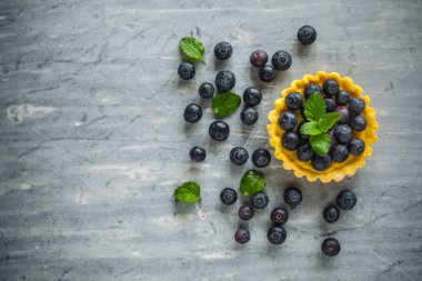 Küçük yaban mersini tart