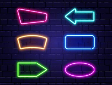 Neon pankartlar hazır. Duvardaki renkli neon çerçeveler. Gerçekçi parlayan gece tabelası. Parlak neon etkisi. Gece lambası reklamı. Vektör illüstrasyonu.