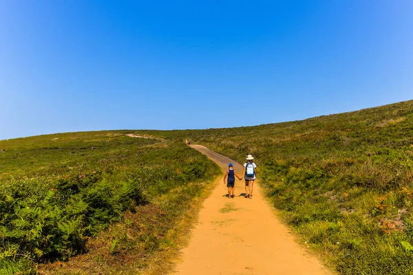 Küçük adanın kıyılarında Galiçya - İspanya