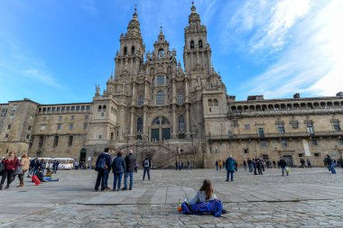 Santiago de Compostela / - İspanya - 11/17/18 - Galicia Santiago ünlü camino sonundaki Caddesi de Santiago