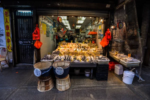 Chinatown / New York 1/10/19 - New York hareketli Chinatown alanında