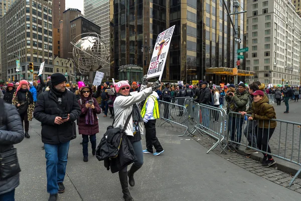New York Usa Teilnehmer Und Zeichen Des Frauenmarsches 2019 — Stockfoto