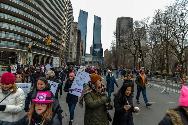 Нью Йорк Сша Учасників Знаки Жіночої Березня 2019 — стокове фото