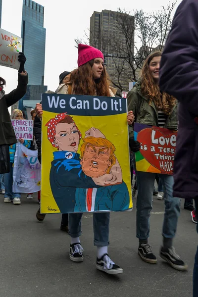 New York Usa Teilnehmer Und Zeichen Des Frauenmarsches 2019 — Stockfoto