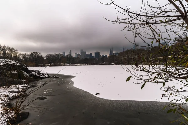 Sabah Central Park'ta bir kar yağışı sonra