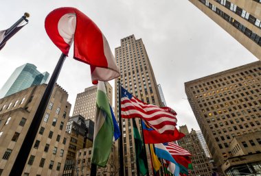 Rockefeller Merkezi ülke bayrakları