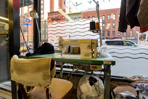 Швейна машина магазин - Нью-Йорк — стокове фото