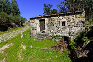 Galiçya 'daki eski su değirmenleri