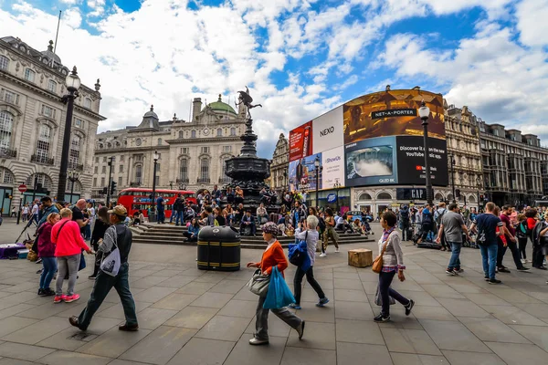 Piccadilly Circus