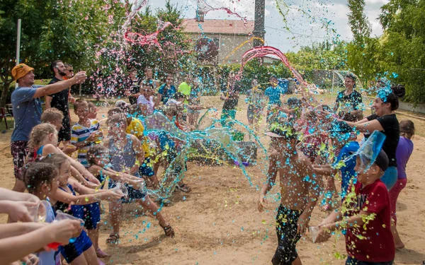 Odesa Rgn Ucraina Luglio 2018 Bambini Che Schizzano Con Acqua — Foto Stock