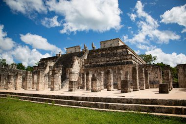 Maya Piramidi Chichen Itza Mexico. Peyzaj. El Castillo Tapınağı manzarası, Chichen Itza Mexico.