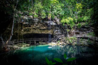 Meksiko 'da sayım. Peyzaj. Meksika 'daki güzel mezarlığın manzarası.