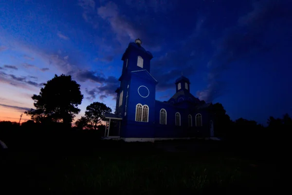 Iglesia Vieja Por Noche — Foto de Stock