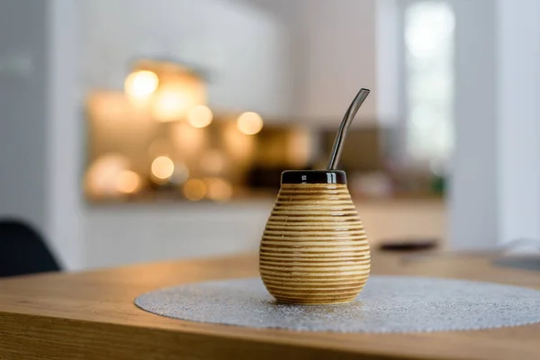 Tradicional Sudamericano Yerba Mate Taza Matero Con Servin Paja Metal —  Fotos de Stock