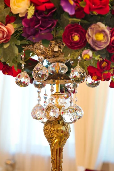 Diseño Una Sala Banquetes Decoración Sillas Mesa Festiva Sirviendo Flores — Foto de Stock