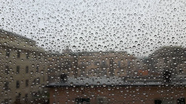 Een Geweldige Fotografie Van Sommige Waterdrops Het Venster Zomerregen Stad — Stockfoto