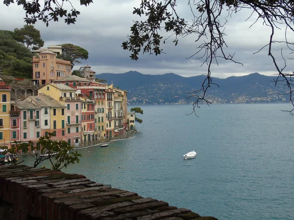 Wandelen Rond Kust Van Portofino Ligurië Met Een Grijze Lucht — Stockfoto