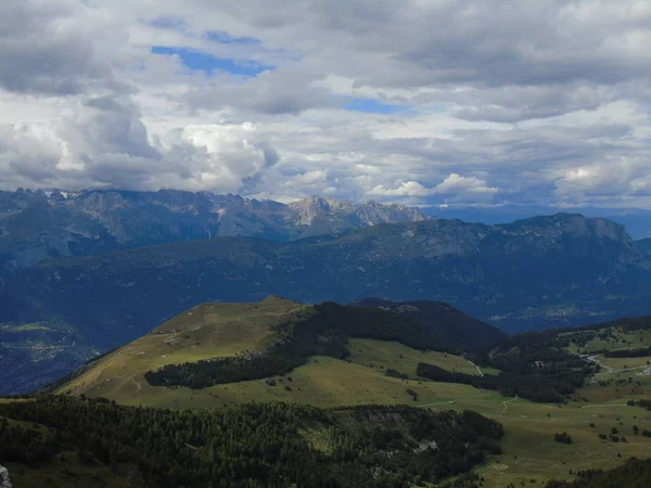 Subtítulo Increíble Las Montañas Trentino Con Unas Excelentes Vistas Las —  Fotos de Stock