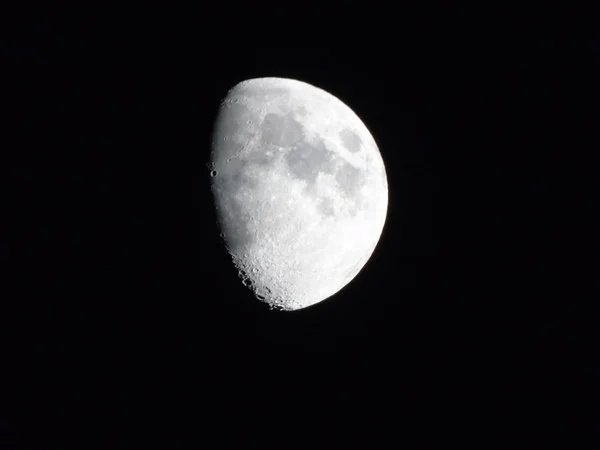Une Photographie Étonnante Pleine Lune Sous Ciel Sombre Avec Quelques — Photo