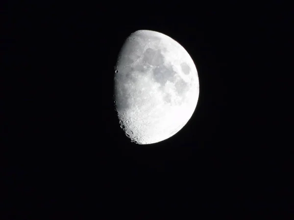 Une Photographie Étonnante Pleine Lune Sous Ciel Sombre Avec Quelques — Photo