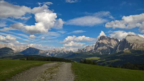 Trentino Dağlarda Brenta Dolomites Yaz Gün Için Büyük Bir Gösterim — Stok fotoğraf