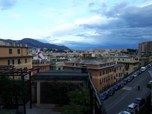 Subtítulo Increíble Ciudad Génova Por Tarde Con Cielo Nubes Increíbles — Foto de Stock