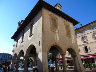 Piemonte içinde göl D'orta sonbahar gün ve eski bazı kırsal kesiminde yazısının şaşırtıcı yolculuk inanılmaz manzaralı