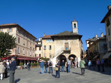 Piemonte içinde göl D'orta sonbahar gün ve eski bazı kırsal kesiminde yazısının şaşırtıcı yolculuk inanılmaz manzaralı