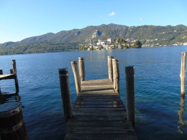 Piemonte içinde göl D'orta sonbahar gün ve eski bazı kırsal kesiminde yazısının şaşırtıcı yolculuk inanılmaz manzaralı