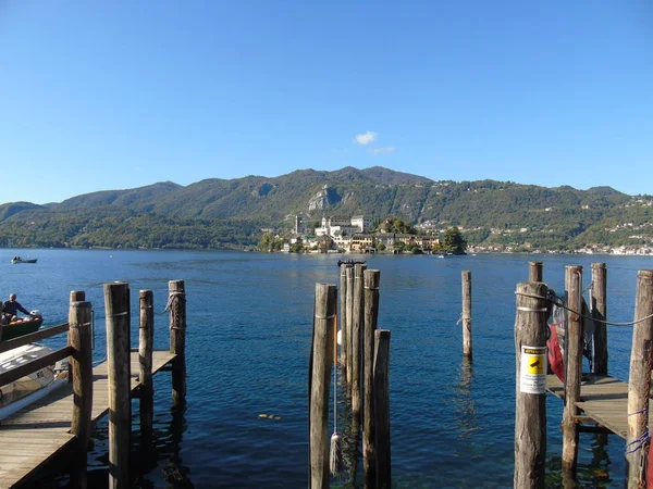 Fantastisk Resa Piemonte Med Otrolig Utsikt Till Den Sjön Orta — Stockfoto