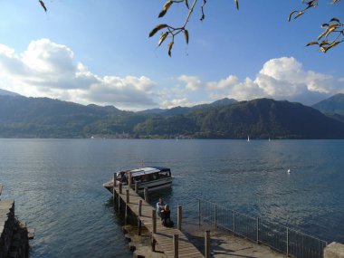 Piemonte içinde göl D'orta sonbahar gün ve eski bazı kırsal kesiminde yazısının şaşırtıcı yolculuk inanılmaz manzaralı