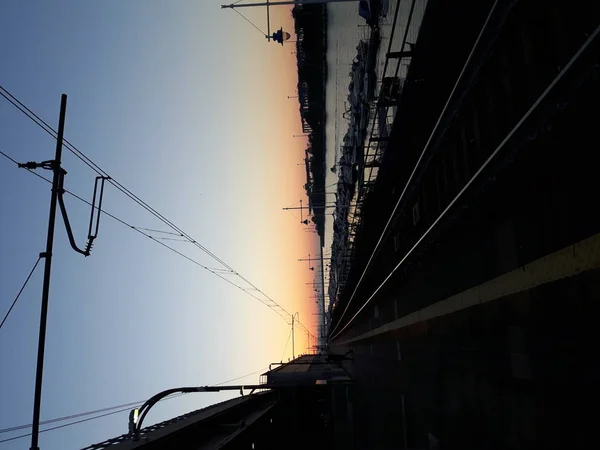 Uma Incrível Legenda Pôr Sol Sobre Cidade Genova Dias Verão — Fotografia de Stock