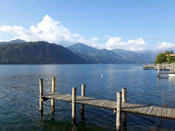 Úžasný Výlet Piemonte Úchvatným Výhledem Lago Orta Podzimních Dnů Titulek — Stock fotografie